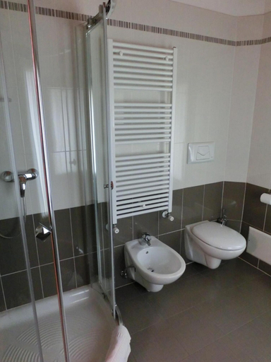 Bathroom 4, Hotel C25, Treviso