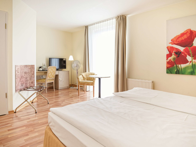 Bedroom 4, Hotel Am Schloss Koepenick Berlin by Golden Tulip, Berlin