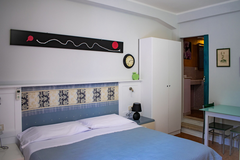 Bedroom 3, Residence al Lago, Perugia
