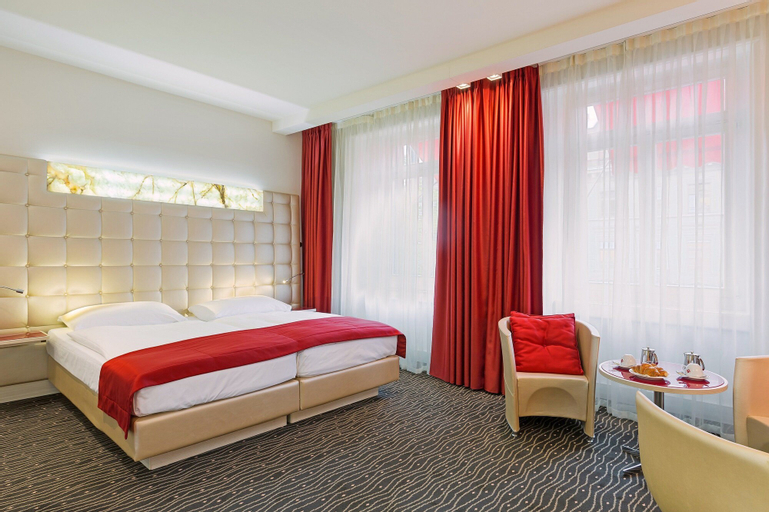 Bedroom 30
