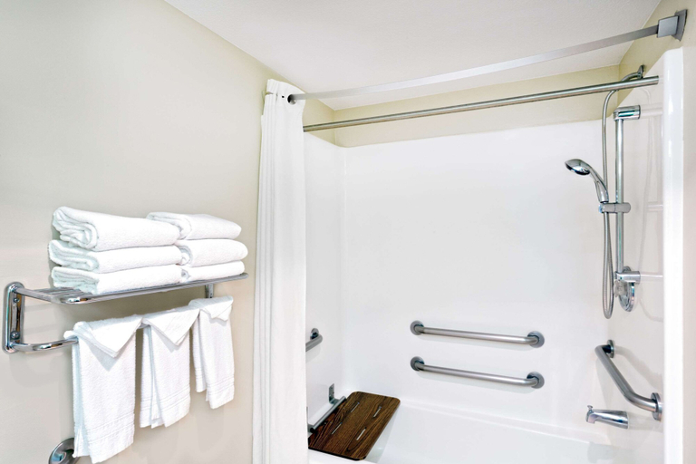 Bathroom 4, Super 8 by Wyndham Heyburn/Burley Area, Minidoka
