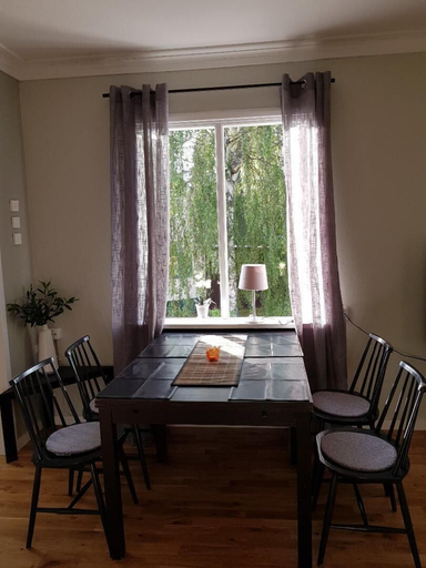 Others 5, Lovely Spacious Apartment centerally, Sandviken