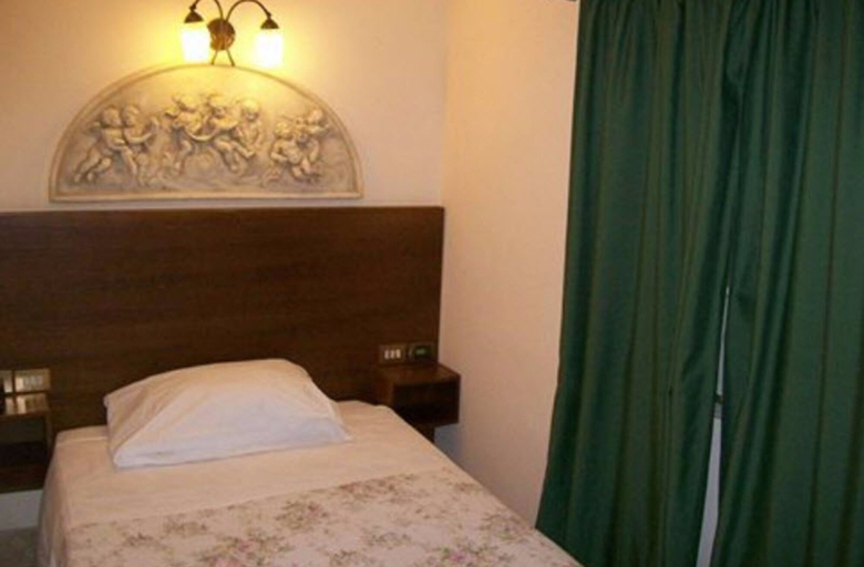 Bedroom 3, Hotel Prati, Rome