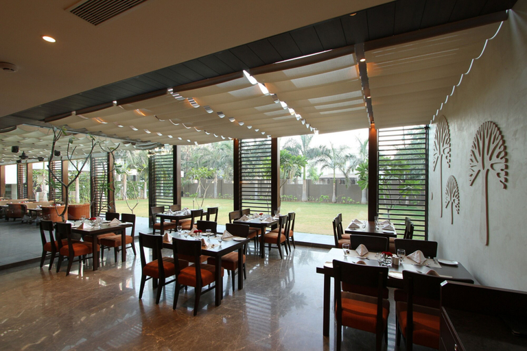 Food & Drinks 4, Hotel Express Residency, Vadodara