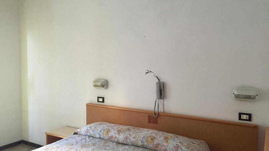 Bedroom 3, Hostel Bella Rimini, Rimini
