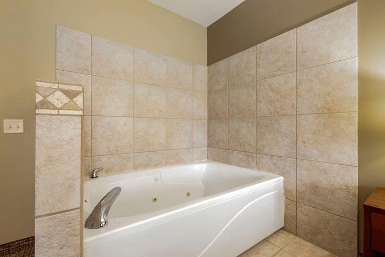 Bathroom 4, Comfort Inn Plover-Stevens Point, Portage