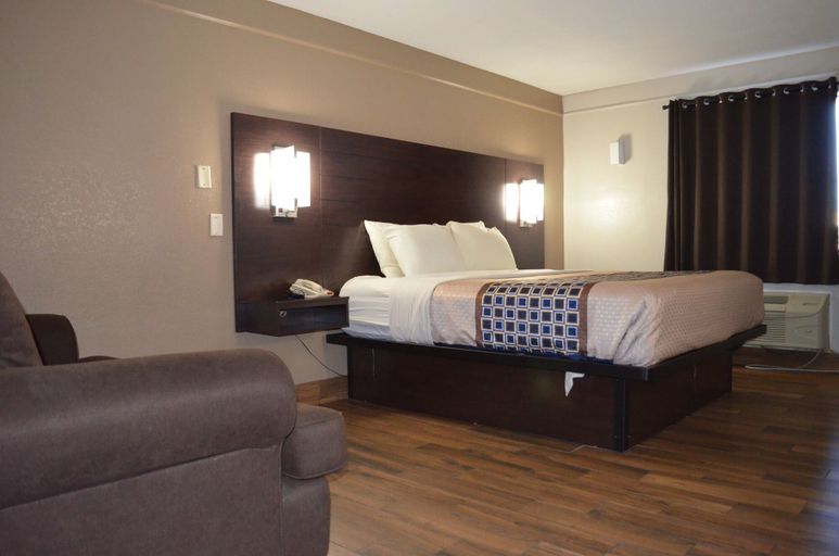 Bedroom 4, Hill Country Inn Marble Falls, Burnet