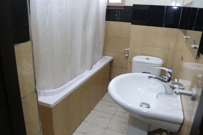 Bathroom 4, Rosmohr Hotels, Uyo
