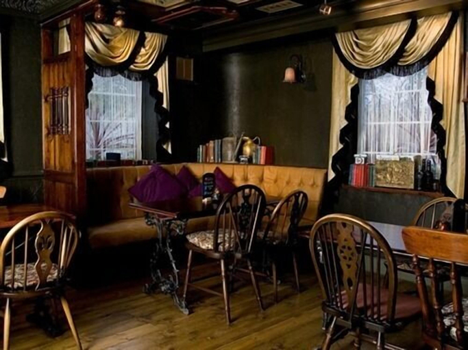 Food & Drinks 4, The Lambton Worm, Durham