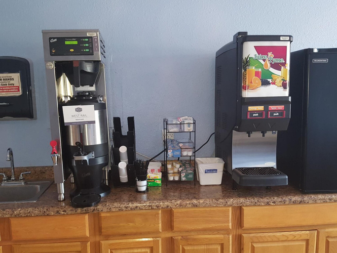 Food & Drinks 5, Sioux City Inn, Woodbury