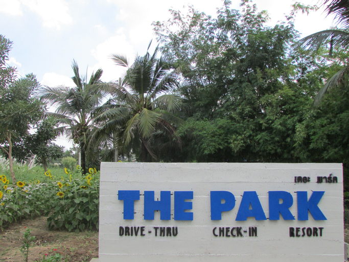 The Park Drive-Thru Check-In Resort, Thanyaburi