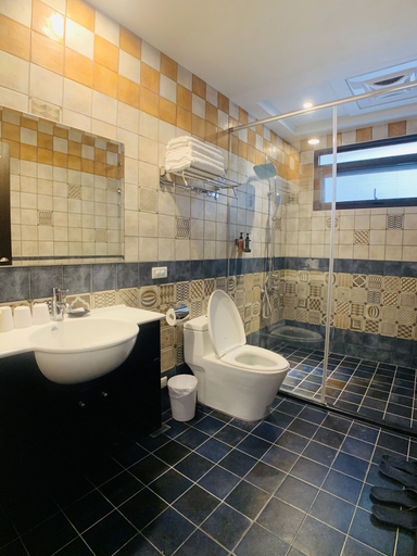 Bathroom 5, Xuyu B&B, Taitung
