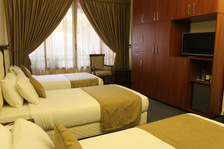 Bedroom 3, MidTown Hotel & Suites, Beirut