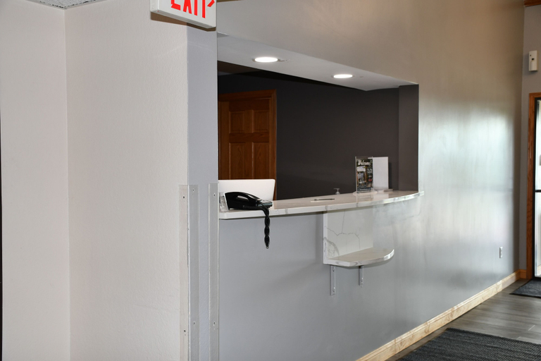 Bathroom 4, Stillwater Inn & Suites, Washington