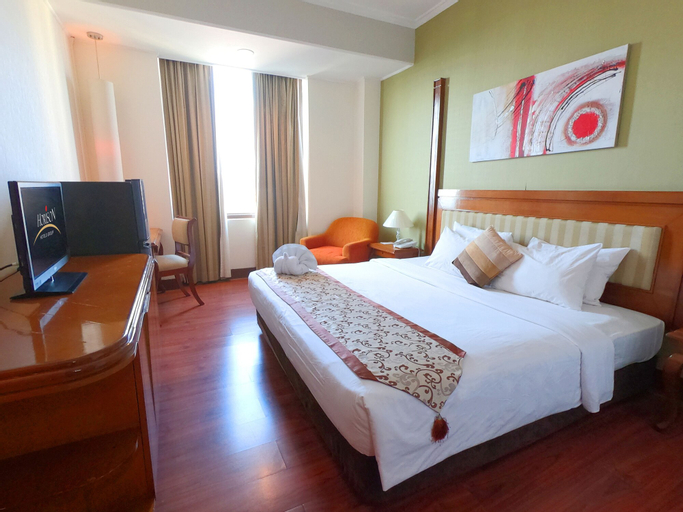 Bedroom 13