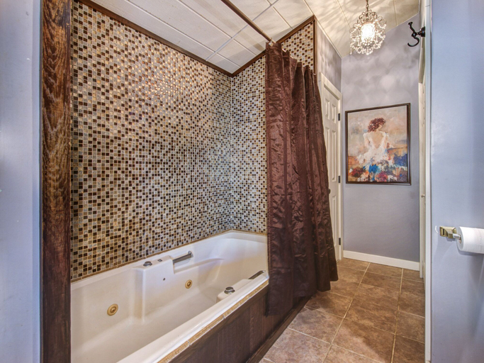 Bathroom 3, Seclusion Retreat, Sevier