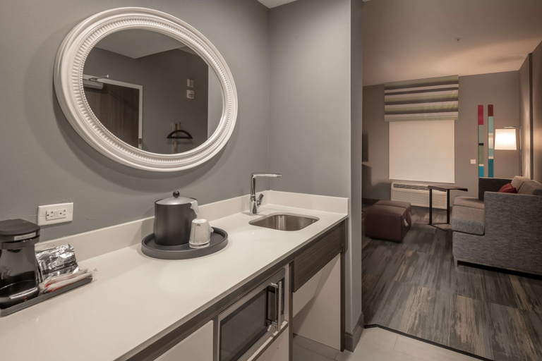 Bathroom 4, Hampton Inn & Suites Dallas/Plano Central, Collin