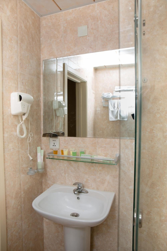 Bathroom 2, BT Hotel, Ulan Bator