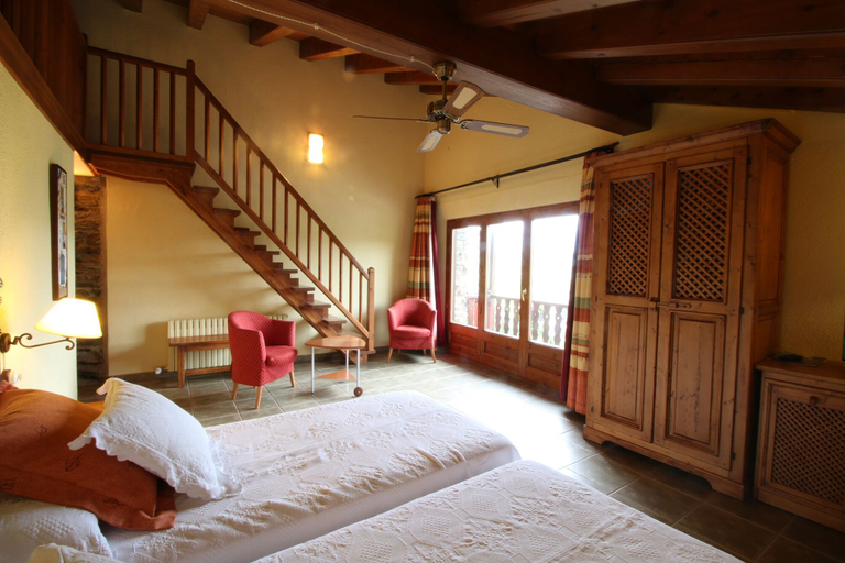 Bedroom 3, Mas D'en Roqueta, Lleida
