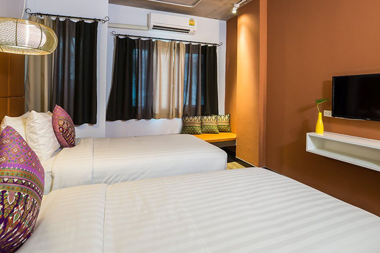Bedroom 3, Aim House Bangkok Hotel, Khlong San