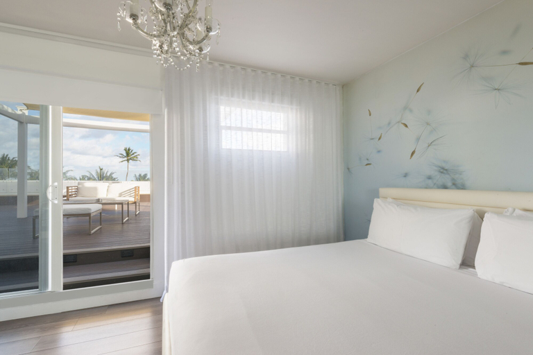 Bedroom 4, The Penguin Hotel, Miami-Dade