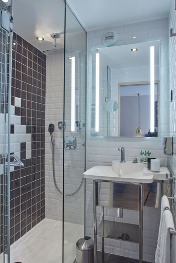 Bathroom 5, Hotel Atmospheres, Paris