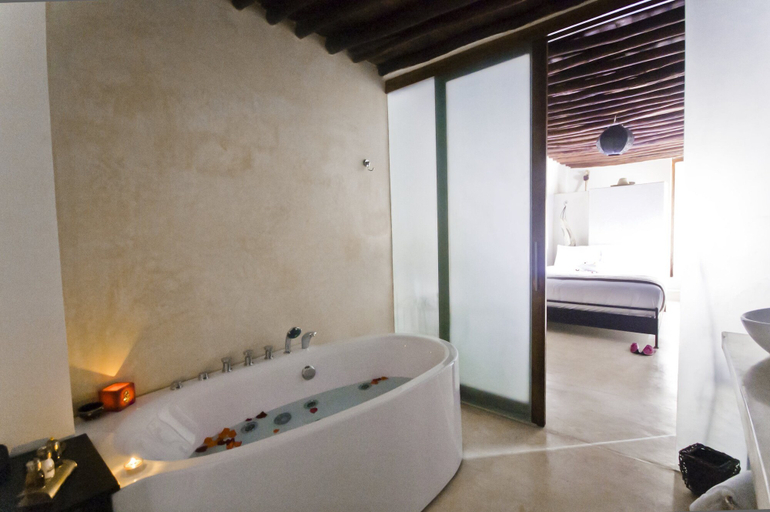 Bathroom 3, Riad El Maâti, Rabat