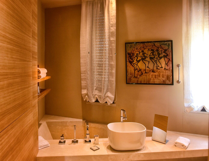 Bathroom 4, Hotel Exclusive, Agrigento