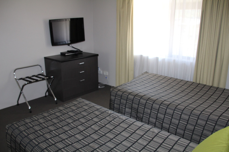 Bedroom 3, Galaxy Motel, Gosford - West
