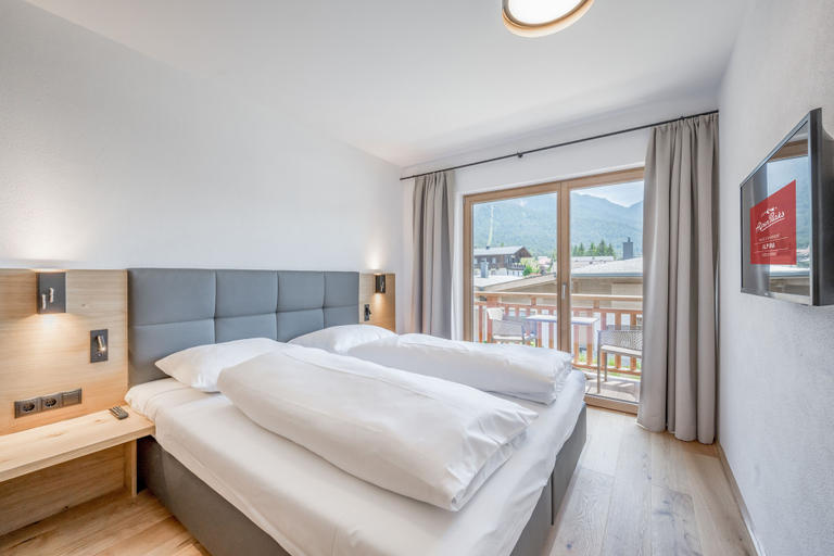 Bedroom 3, AlpenParks Chalet & Apartment Alpina Seefeld, Innsbruck Land