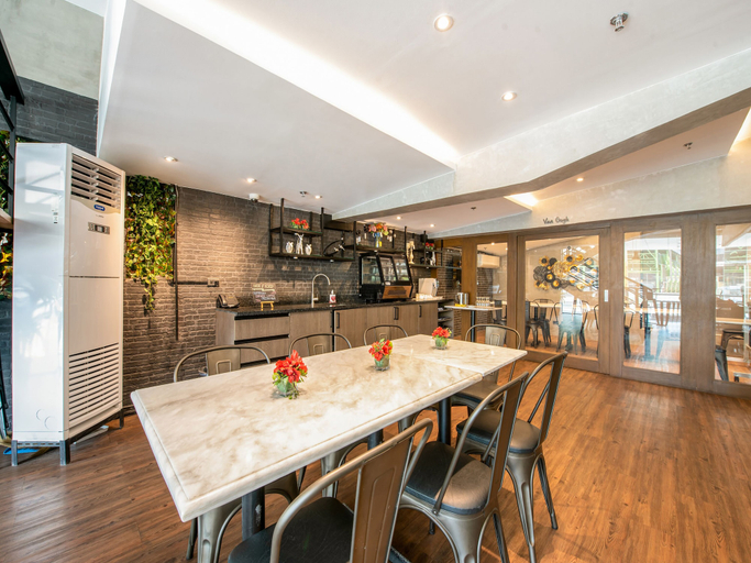 Others 5, Solace Hote, Makati City