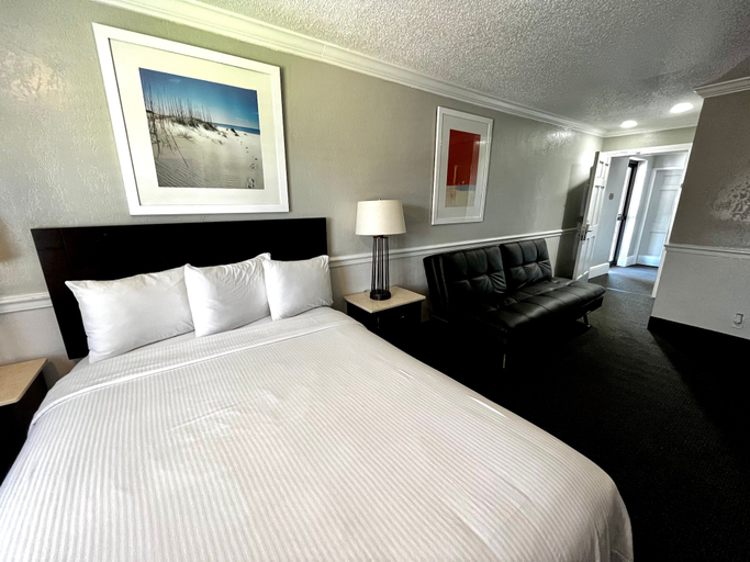 Bedroom 3, At Home Inn & Suites, Escambia
