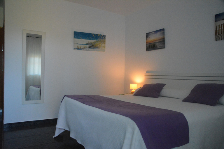 Bedroom 2, Hostal El Levante, Cádiz