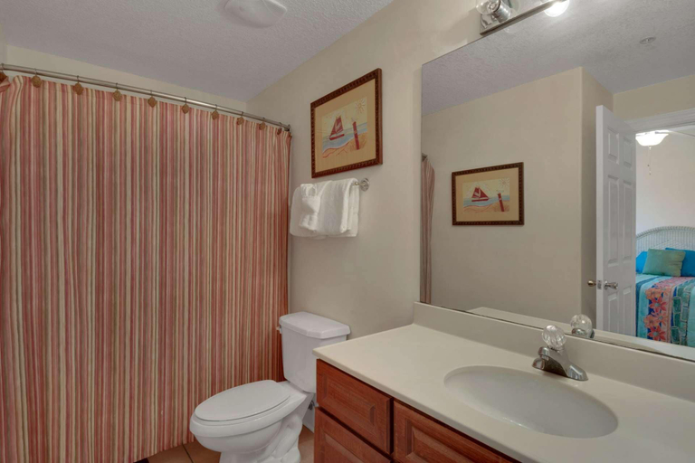Bathroom 3, Twin Palms 1705, Bay