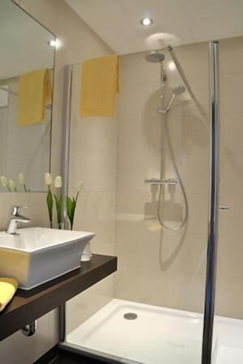 Bathroom 4, Hotel Prinzen, Ortenaukreis