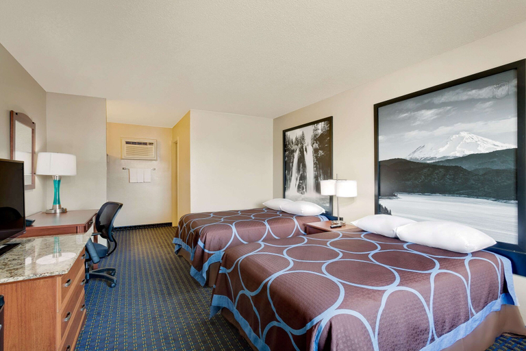 Bedroom 3, Super 8 by Wyndham Alturas, Modoc