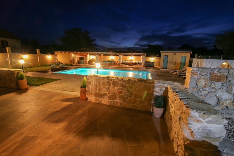 Sport & Beauty 4, Stunning Villa Bozini Dvori, Sveti Filip i Jakov