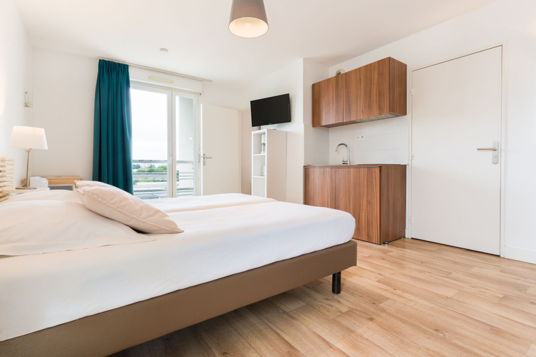 Bedroom 3, Appart'Hotel Victoria Garden Pau, Pyrénées-Atlantiques
