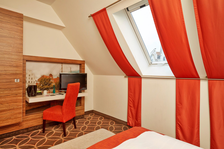 Bedroom 4, H+ Hotel Lübeck, Lübeck