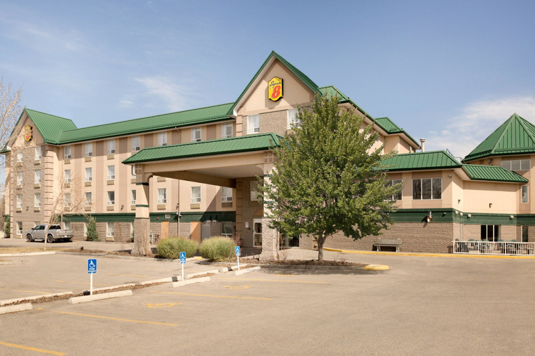 Exterior & Views 2, Super 8 by Wyndham Calgary Shawnessy Area, Division No. 6