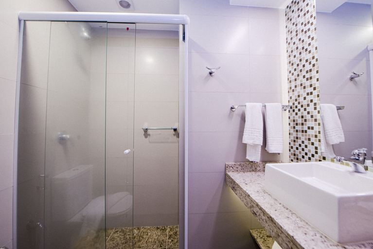 Bathroom 5, Mercure Curitiba Golden Hotel, Curitiba