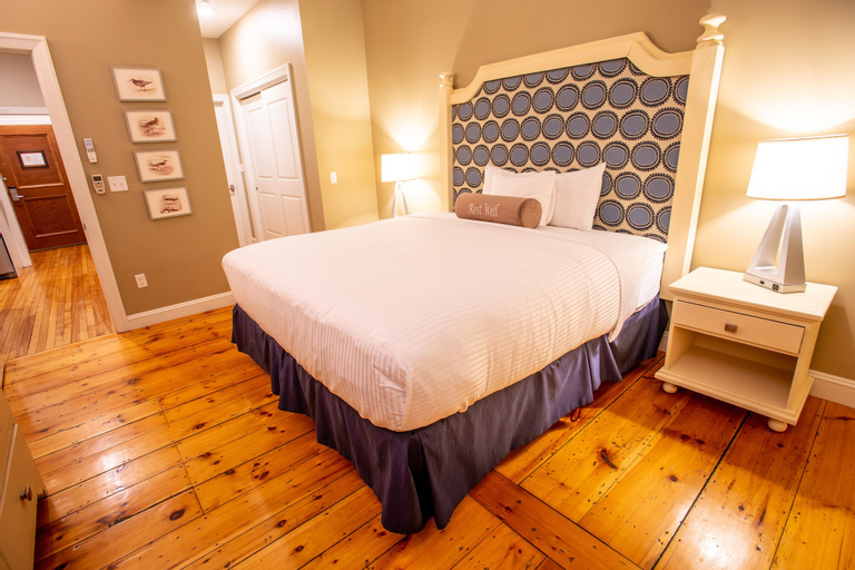Bedroom 2, 84 Main, York
