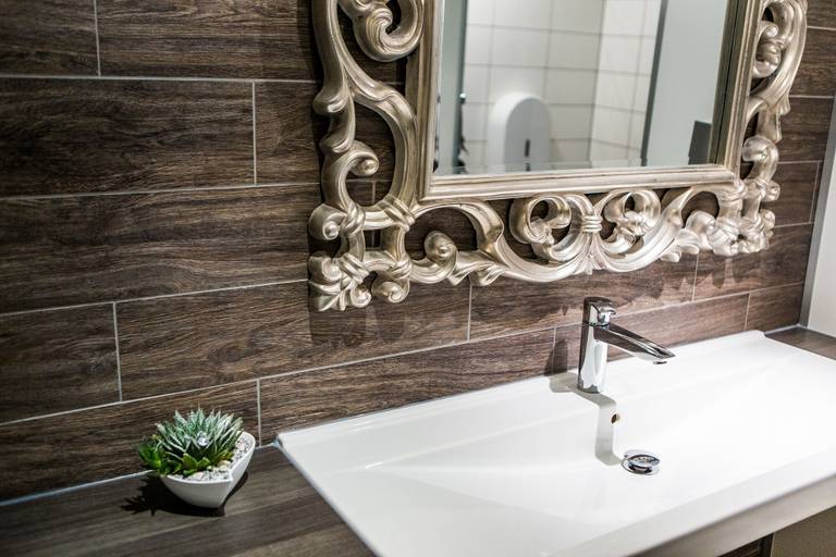 Bathroom 4, Hotel Amado, Satakunta