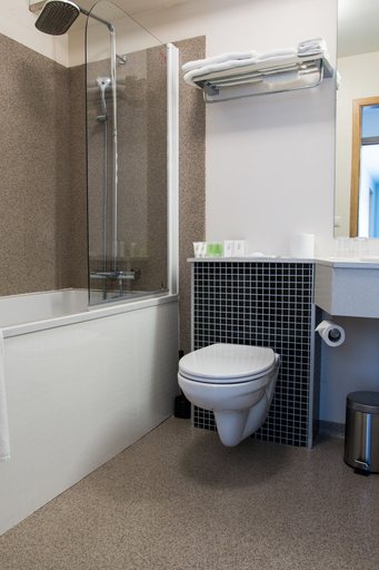 Bathroom 5, Hotel Jazz, Reykjanesbær