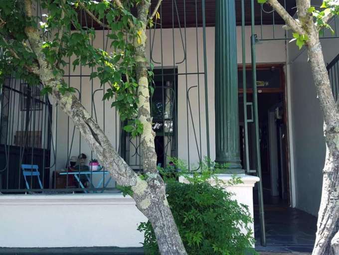 Exterior & Views 2, Stumble Inn Backpackers Lodge, Cape Winelands