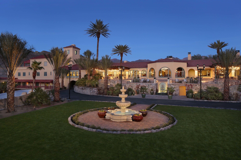 Exterior & Views