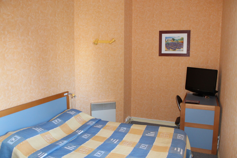 Bedroom 3, Hôtel Montilleul, Pyrénées-Atlantiques