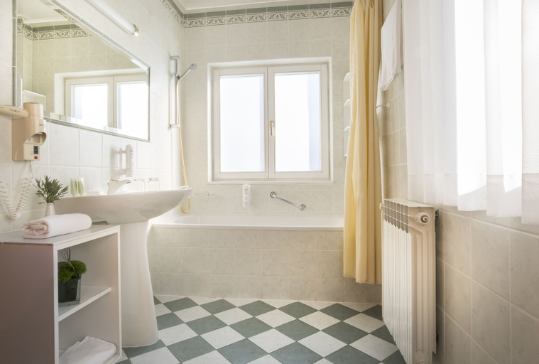 Bathroom 4, Maistra Select Island Hotel Katarina, Rovinj