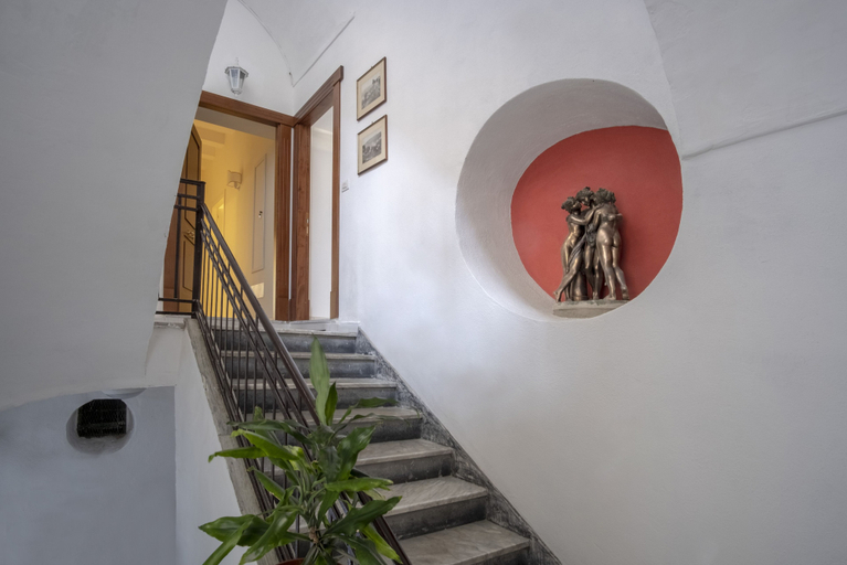 Others 5, Rosa Magra Guest House, Napoli