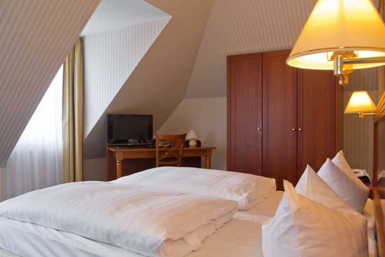 Bedroom 3, SEETELHOTEL Ostseeresidenz Heringsdorf, Vorpommern-Greifswald